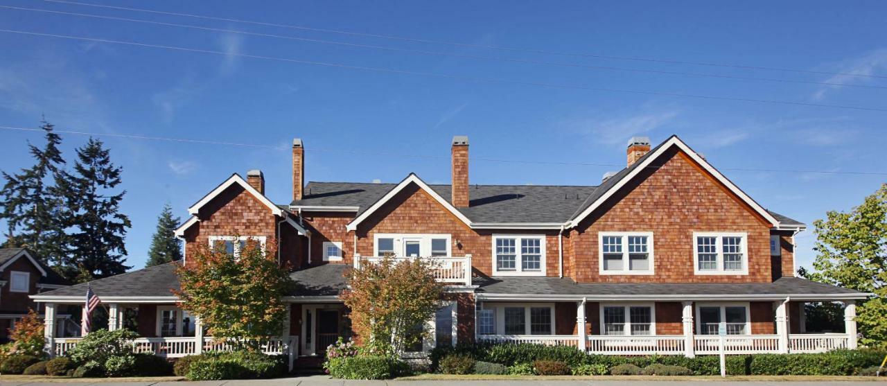Saratoga Inn Langley Exterior photo